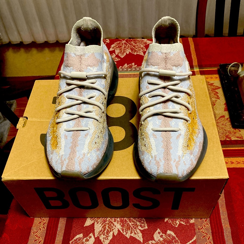 The Yeezy Boost 380 'Pepper' Unisex                            US 10 1/2